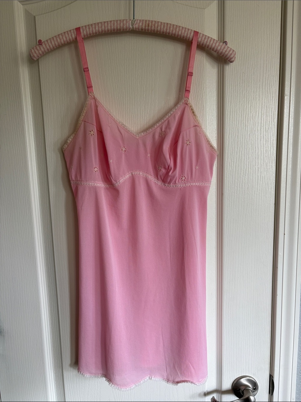 Vintage pink mini slip with lace and embroidery